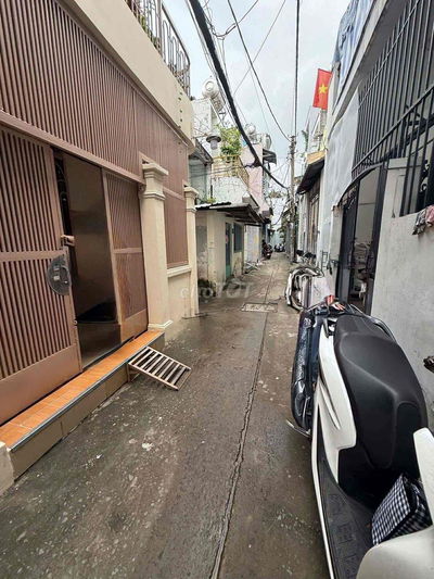 Cần cho thuê nhà Võ Trứ Q8