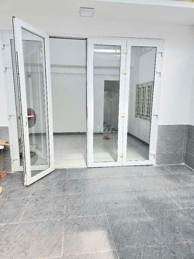 Nhà 4x19m, Hẻm ôtô thông, 
2 tầng, 3PN, Lê Trọng Tấn, Giá 7.x tỷ