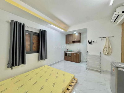 Cho Thuê Căn Hộ Studio Full Nội Thất Rộng 25m2 Gần Sư Vạn Hạnh Q10