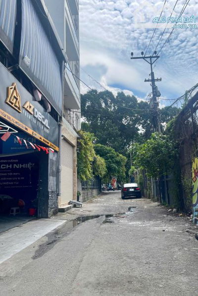 Cho thuê mặt bằng 300m2 đường Hoàng Văn Thụ - P.2 - Tân Bình