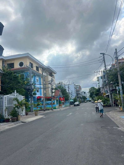 Bán nhà 4 x 23 m giá 15 Tỷ p Tân Thuận Tây Quy 7