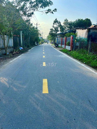 Chào Bán Lô Mặt Tiền Đường Nhựa Hoà Tiến 121m2