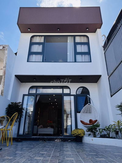 💥Nhà Mê,Mới 5*18m,hẻm Nguyễn Hữu Thấu,gần Hoàng Việt