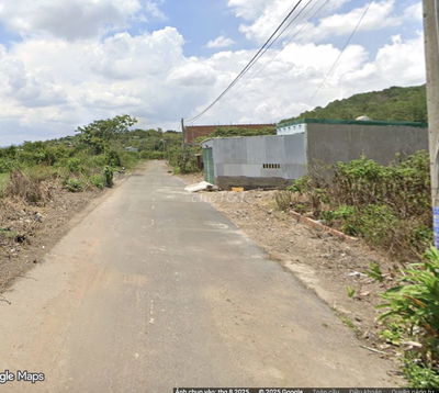 LÔ ĐẤT 141M² (5x27M)–Ô TÔ VÀO TẬN NƠI – GẦN CÂY XĂNG & DỰ ÁN CHỢ MỚI