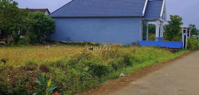 Đất cẩm toại tây 156m2 có 120m2 đất ở không ngập lụt đường oto thông