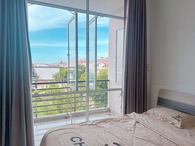 Chính chủ cho thuê CHDV full NT đối diện trường RMIT Q7 cách Vivo 500m