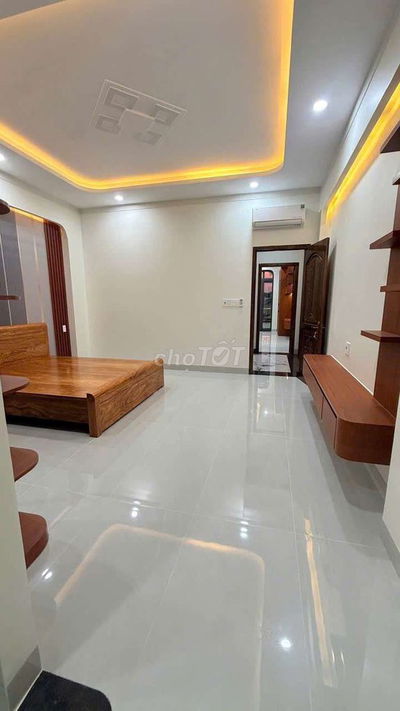 Bán nhà 2 lầu 1 trệt gần BigC gò , tphcm , cách QL1k chỉ 200m