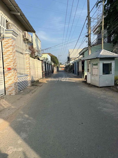 NHÀ MỚI HOÀN THIỆN KHU TRƯỜNG GIANG LỘ Ô TÔ