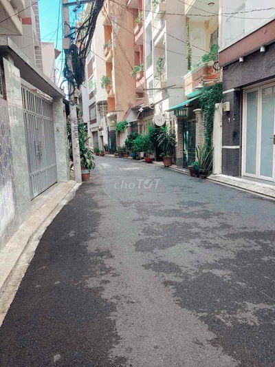 nhà hẻm xe hơi Phan Đăng Lưu gần MT đường- DT 3,5 x 17m- 4PN-3WC-17tr