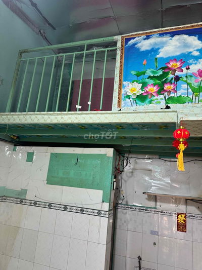 phòng sạch sẽ thoáng mát giờ tự do an ninh tốt từng trệt