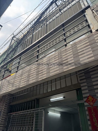 Nhà rộng trệt lầu sạch sẽ 2pn Lý Thường Kiệt P9 TB