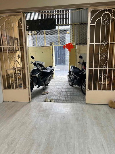 CHO THUÊ NHÀ RỘNG ĐƯỜNG XE HƠI TIỆN Ở KINH D DOANH