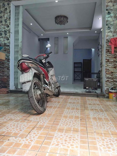 chính chủ cho thuê nhà vào ở ngay giá 12tr , 2pn