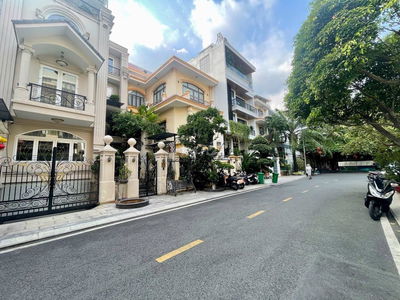 KHU BIỆT THỰ NGUYỄN TRỌNG TUYỂN PHÚ NHUẬN 5X20M, 4 TẦNG 47 TR/THÁNG