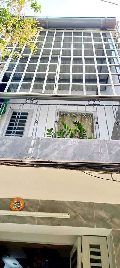 Cho thuê nhà nguyên căn Quang Trung