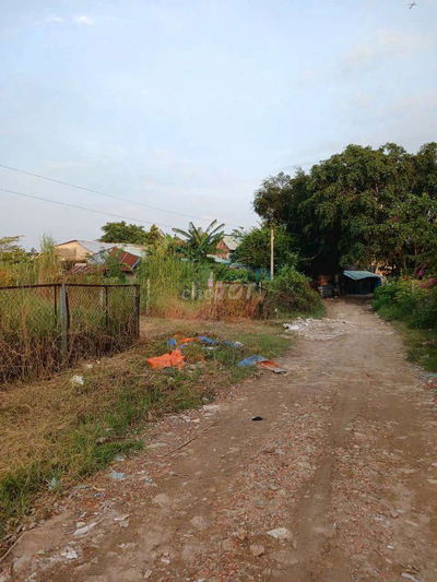 Bán lô đất đẹp DT: 4m X 11m = 44m2 đường 4m thông