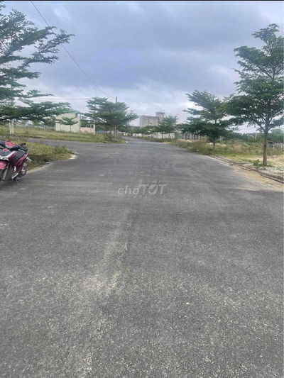 Lô Mặt Tiền 125m2 Đường 20m _ KHU ĐT 7B  ĐIỆN NGỌC _ Sát Biển _ Giá Re