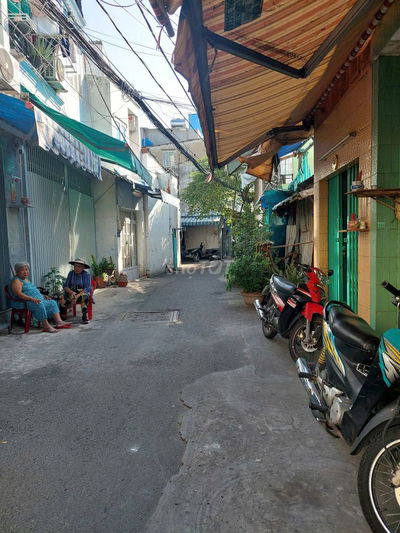 CHỦ CẦN BÁN GẤP NHÀ 3TẦNG QUẬN 6, 231/ BÌNH TIÊN - QUẬN 6 GIÁ 2,55 TỶ