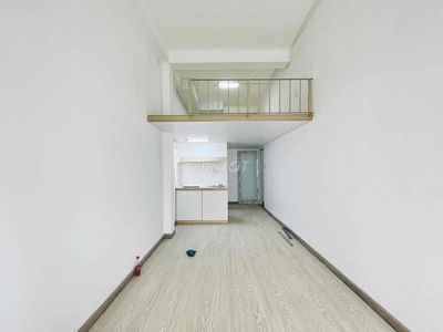 Chính chủ cho thuê phòng gác cửa sổ ban công