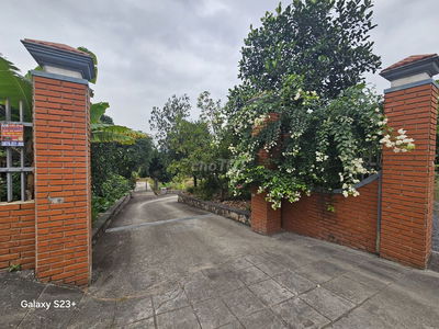 Nhà vườn phong thuỷ siêu đẹp: lưng tựa núi, mặt hướng sông Hòn Ngọc