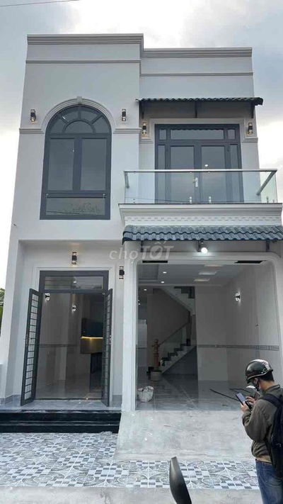 BÁN NHÀ 192 m2 HOÀN CÔNG THANH LÝ GIÁ NGÂN HÀNG