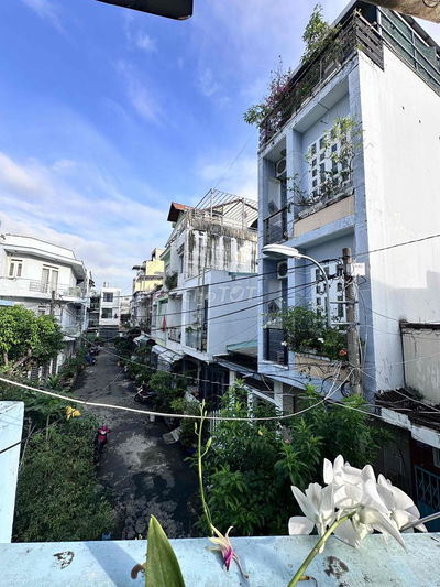 Bán nhà riêng khu dân cư biệt lập Bến Bình Đông