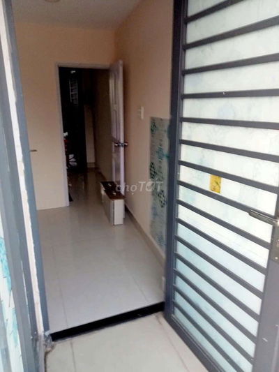 Căn hộ dịch vụ . Diện tích 20 mét vuông . Đường Lê Lai Phường 3 Gò vấp