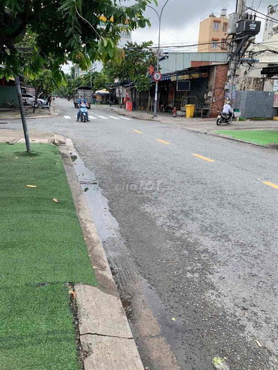 CHO THUÊ MẶT BẰNG ĐƯỜNG SONG HÀNH Q12 132m2