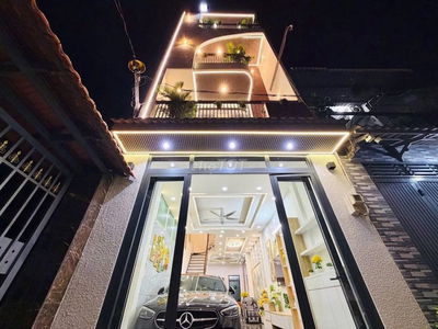 Bán nhanh nhà Kỳ Đồng,Q3 50m2 xây 2 tầng. Chỉ 5 tỷ hơn còn TL, có shr