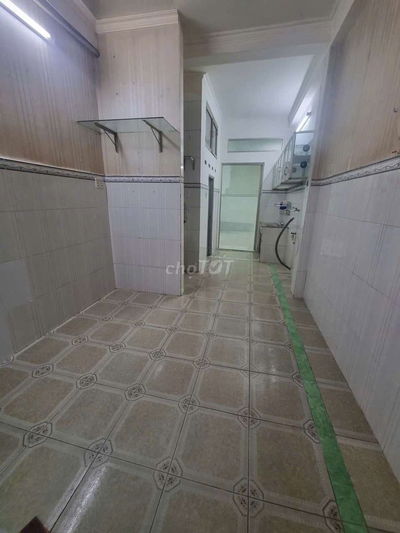 Cho thuê nhà, XHX, đường CMT8 P15 Quận 10