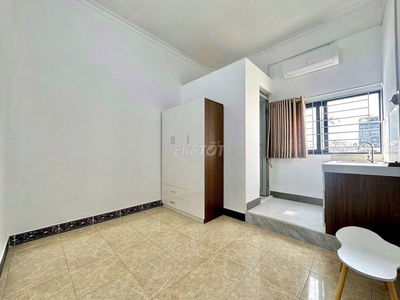 STUDIO cửa sổ nội thất điện nhà nước rẻ cạnh LOTTE TDTU quận 1 quận 4