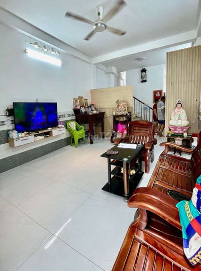 Bán nhà Nguyễn Văn Luông hẻm 8m sát mặt tiền, 4 tầng đúc chỉ hơn 5 tỷ.