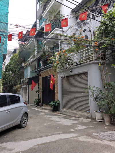 Bán nhà Võng Thị, 5 tầng 3 ngủ, nhà đẹp ở ngay đón Tết