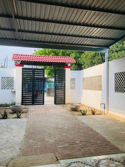 Bán nhà mặt tiền