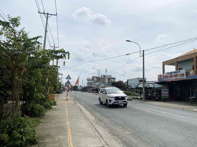 Đất H. Bến Lức cách nhựa 20m (1392m2) 3tr/m2 ngay KDC, QH Full thổ cư