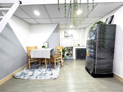 CĂN CÓ GÁC, SẴN NỘI THẤT, PHÒNG RỘNG, CÓ CỬA SỔ