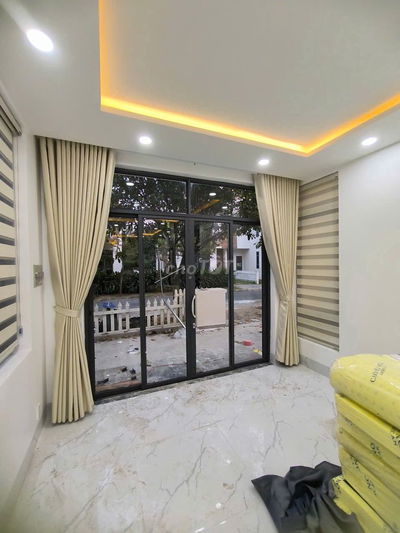 CHO THUÊ BIỆT THỰ BẾN LỨC 5PN FULL NỘI THẤT