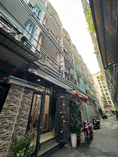 NHÀ LẦU 4 TẦNG - 5PN, 5WC , NHÀ ĐẸP LUNG LINH