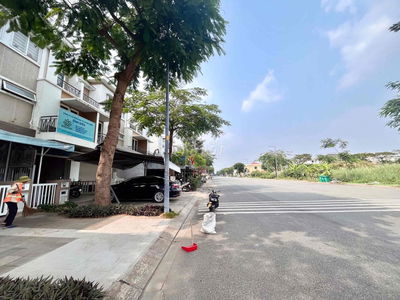 Bán Shophouse Lovera Park, mặt tiền đường số 19