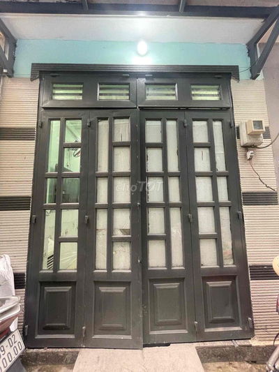 Nhà 1 trệt 1 lầu