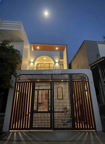 BÁN NHÀ 1 TRỆT 1 LẦU GẦN NGAY TRUNG TÂM PHƯỜNG TRẢNG DÀI 85M2