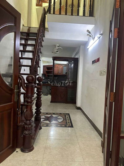 Nhà bán,  4 tầng hẻm xe hơi 1036 Cmt8