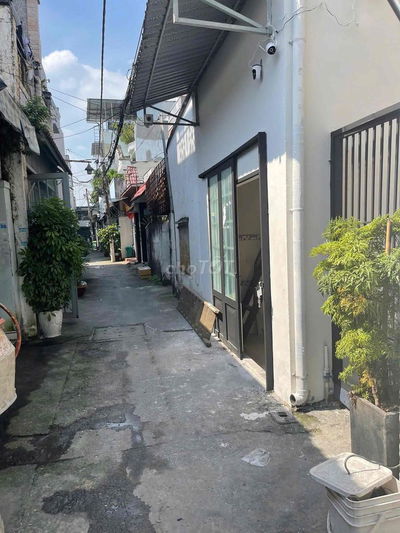 Cần cho thuê nhà có 4 phòng giá 6,5 tr Dt 68 m