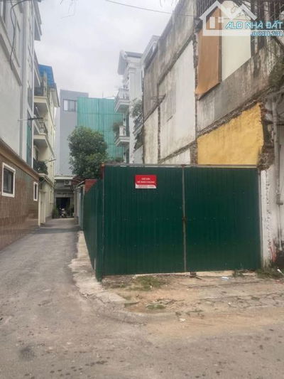 ĐẤT ĐẸP BÁT KHỐI – LONG BIÊN – Ô TÔ TRÁNH – LÔ GÓC 3 THOÁNG – GIÁ 125TR/M