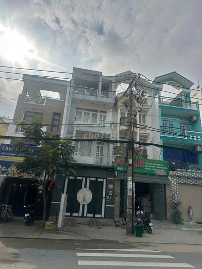 MẶT TIỀN ĐS1 Nam Hùng Vương, 4,5x20, 1trệt2lầu1thượng, 5phòng, trống