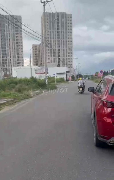 cần bán lô sạch đẹp Huỳnh Dạng (Trung Lập 1), Lakeside