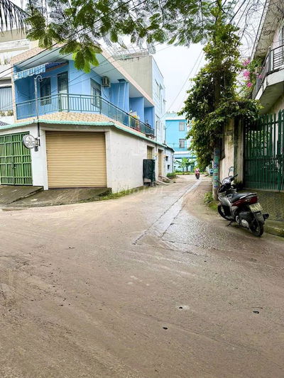 Nhà 2 mặt thoáng đường xe tải đỗ MT 6.7m, 81m2 Đình Phong Phú 5.85 TỶ