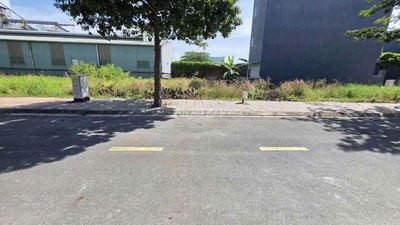 Ngộp Bank giảm sốc 350t. Từ 2,55ty xuống còn 2,2ty  phải rất nhanh ạ