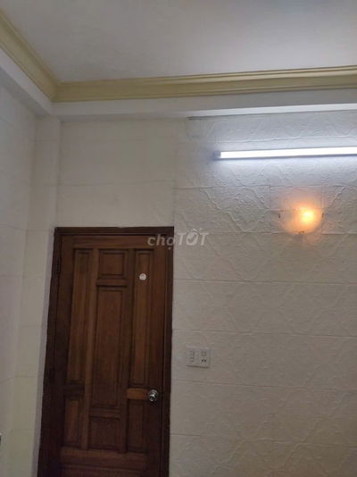 PHÒNG MÁY LẠNH GẦN CÔNG VIÊN LÊ THỊ RIÊNG Q10