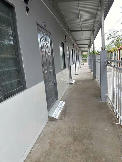 Cô Hai bán gấp dãy trọ 8 Phòng như hình nằm gần Chợ Bình Chánh - SHR